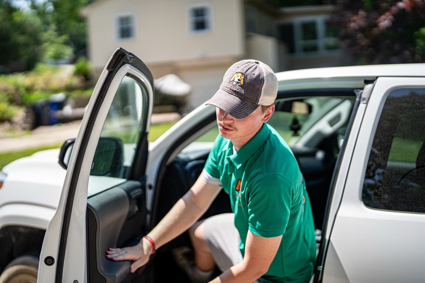 Weekly Pooper Scooper Service vs. DIY: A Real Cost and Time Breakdown